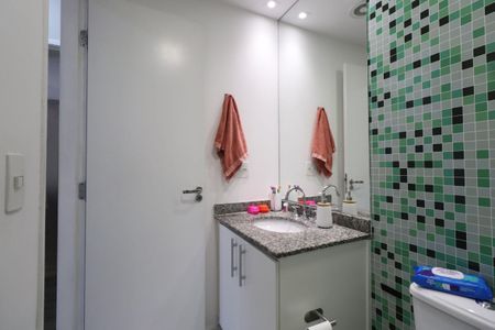 Apartamento à venda com 55m², 2 quartos e 1 vagaBanheiro da Suíte