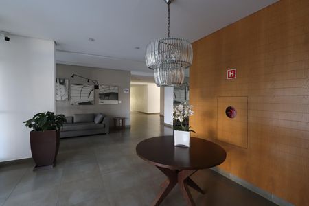 Apartamento à venda com 55m², 2 quartos e 1 vagaHall social