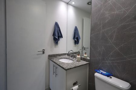 Apartamento à venda com 55m², 2 quartos e 1 vagaBanheiro Social