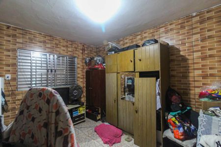 Quarto de casa à venda com 10 quartos, 300m² em Parque Colonial, São Paulo