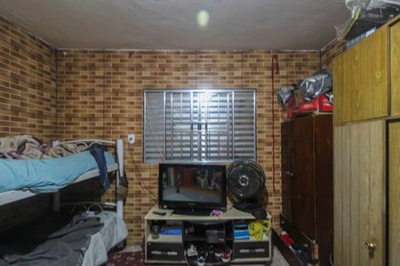 Quarto de casa à venda com 10 quartos, 300m² em Parque Colonial, São Paulo