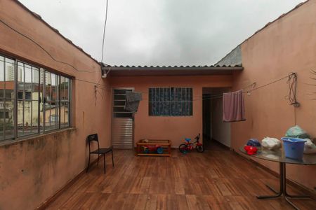 Casa à venda com 300m², 10 quartos e 2 vagas Casa à venda com 300m², 10 quartos e 2 vagasQuintal