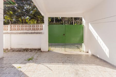 Garagem de casa à venda com 3 quartos, 175m² em Vila Represa, São Paulo