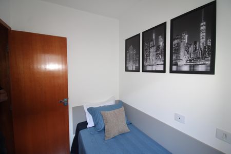 Quarto 2 de apartamento para alugar com 2 quartos, 49m² em Vila Isolina Mazzei, São Paulo