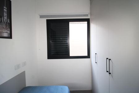 Quarto 2 de apartamento para alugar com 2 quartos, 49m² em Vila Isolina Mazzei, São Paulo