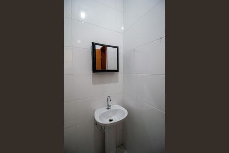 Casa para alugar com 52m², 2 quartos e 1 vaga Casa para alugar com 52m², 2 quartos e 1 vagaBanheiro da Suíte