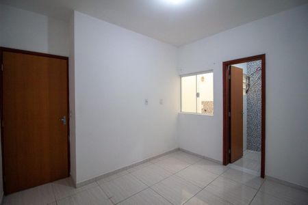 Casa para alugar com 52m², 2 quartos e 1 vaga Casa para alugar com 52m², 2 quartos e 1 vagaSuíte