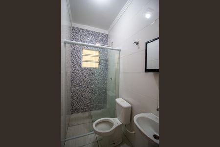 Banheiro de casa para alugar com 2 quartos, 52m² em Wanel Ville, Sorocaba