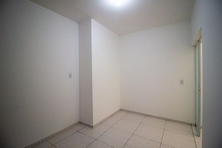 Casa para alugar com 52m², 2 quartos e 1 vaga Casa para alugar com 52m², 2 quartos e 1 vagaQuarto