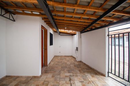 Casa para alugar com 52m², 2 quartos e 1 vaga Casa para alugar com 52m², 2 quartos e 1 vagaGaragem