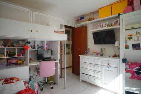 Quarto 1 de casa de condomínio para alugar com 2 quartos, 100m² em Pindobas, Maricá