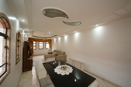 Casa à venda com 400m², 5 quartos e 5 vagas