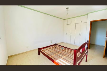 Casa de condomínio para alugar com 470m², 5 quartos e 2 vagas Casa de condomínio para alugar com 470m², 5 quartos e 2 vagasQuarto 4