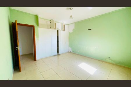 Casa de condomínio para alugar com 470m², 5 quartos e 2 vagas Casa de condomínio para alugar com 470m², 5 quartos e 2 vagasQuarto 3