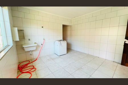 Casa de condomínio para alugar com 470m², 5 quartos e 2 vagas Casa de condomínio para alugar com 470m², 5 quartos e 2 vagasÁrea de Serviço