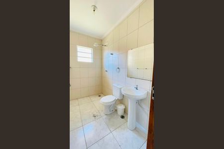 Casa de condomínio para alugar com 470m², 5 quartos e 2 vagas Casa de condomínio para alugar com 470m², 5 quartos e 2 vagasBanheiro