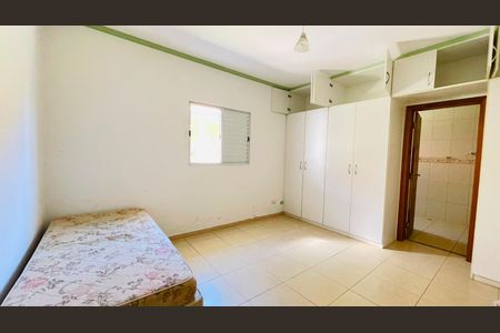 Quarto 2 de casa de condomínio para alugar com 5 quartos, 470m² em Bosque dos Pereiras, Cotia