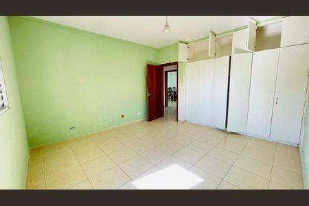 Casa de condomínio para alugar com 470m², 5 quartos e 2 vagas Casa de condomínio para alugar com 470m², 5 quartos e 2 vagasQuarto 3
