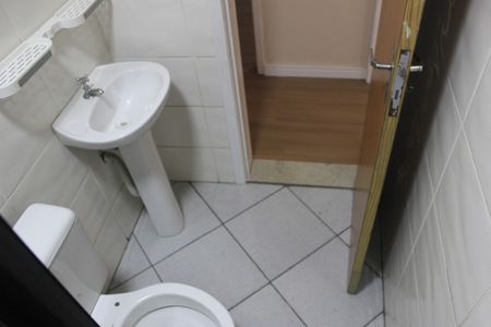 Banheiro de apartamento à venda com 2 quartos, 44m² em Jardim Sao Luiz, Guarulhos