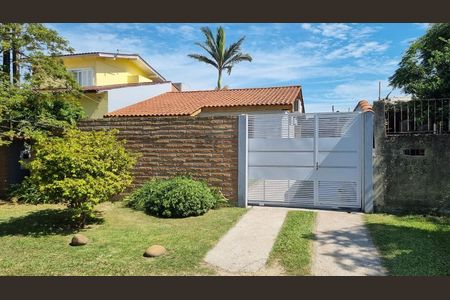Fachada de casa para alugar com 2 quartos, 300m² em Ponta Grossa, Porto Alegre