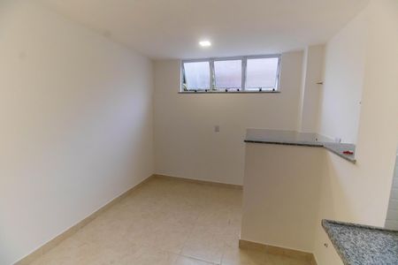 Apartamento à venda com 80m², 2 quartos e 1 vagaCozinha e Área de Serviço