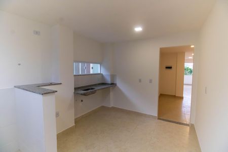 Apartamento à venda com 80m², 2 quartos e 1 vagaCozinha e Área de Serviço