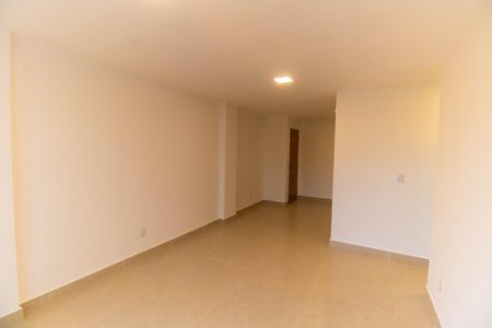 Apartamento à venda com 80m², 2 quartos e 1 vagaSala