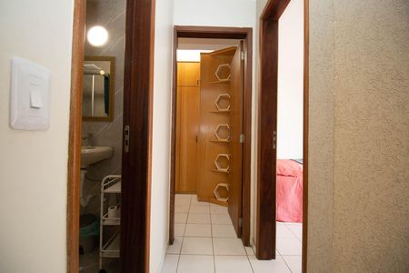 Corredor de apartamento à venda com 2 quartos, 39m² em Asa Norte, Brasília