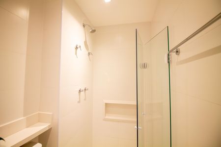 Banheiro de apartamento para alugar com 2 quartos, 81m² em Brooklin, São Paulo