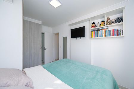 Suíte de apartamento para alugar com 2 quartos, 74m² em Jardim Prudência, São Paulo