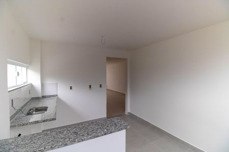 Apartamento para alugar com 80m², 2 quartos e 1 vaga Apartamento para alugar com 80m², 2 quartos e 1 vagaCozinha e Área de Serviço