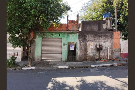Fachada de casa à venda com 2 quartos, 250m² em Casa Grande, Diadema