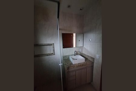 Casa para alugar com 250m², 5 quartos e 4 vagas Casa para alugar com 250m², 5 quartos e 4 vagasBanheiro Social