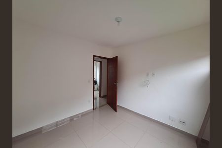 Casa para alugar com 250m², 5 quartos e 4 vagas Casa para alugar com 250m², 5 quartos e 4 vagasQuarto 1