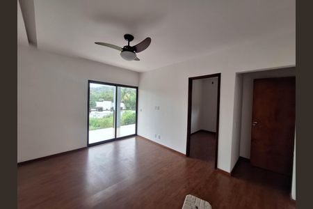 Casa para alugar com 250m², 5 quartos e 4 vagas Casa para alugar com 250m², 5 quartos e 4 vagas Suíte