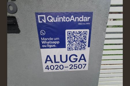 plaquinha de casa para alugar com 5 quartos, 250m² em Matapaca, Niterói