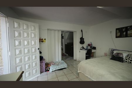Quarto de casa para alugar com 1 quarto, 80m² em Parque Oratório, Santo André