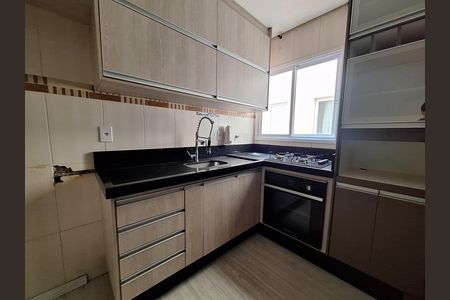 Cozinha de apartamento para alugar com 2 quartos, 98m² em Jardim Santo Alberto, Santo André