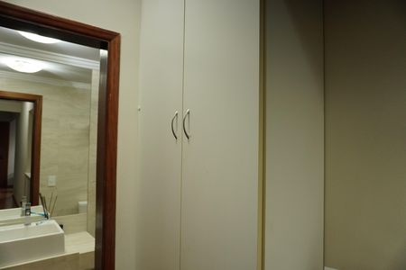 Apartamento para alugar com 68m², 2 quartos e 1 vagaQuartos - Corredor