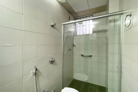 Apartamento à venda com 100m², 3 quartos e 1 vaga Apartamento à venda com 100m², 3 quartos e 1 vagaBanheiro da Suíte