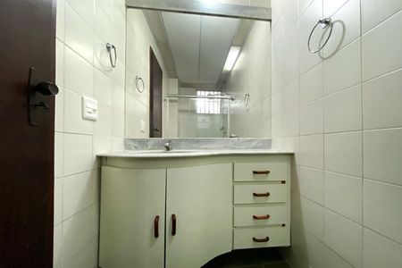 Apartamento à venda com 100m², 3 quartos e 1 vaga Apartamento à venda com 100m², 3 quartos e 1 vagaBanheiro da Suíte
