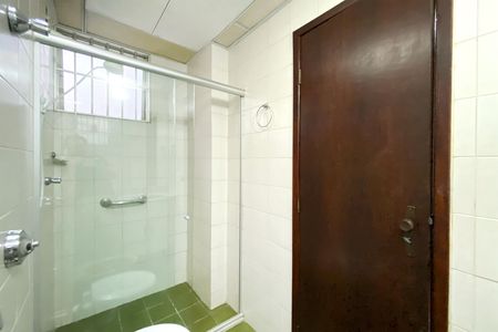 Apartamento à venda com 100m², 3 quartos e 1 vaga Apartamento à venda com 100m², 3 quartos e 1 vagaBanheiro da Suíte