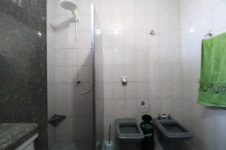 Banheiro Social de casa para alugar com 4 quartos, 115m² em Vigilato Pereira, Uberlândia