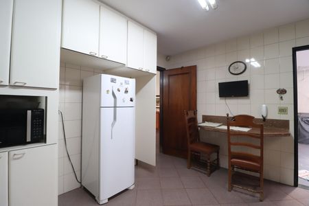 Casa para alugar com 115m², 4 quartos e 2 vagasCozinha