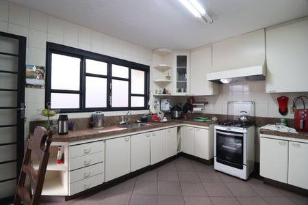 Cozinha de casa para alugar com 4 quartos, 115m² em Vigilato Pereira, Uberlândia