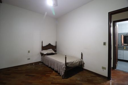 Casa para alugar com 115m², 4 quartos e 2 vagasQuarto 1