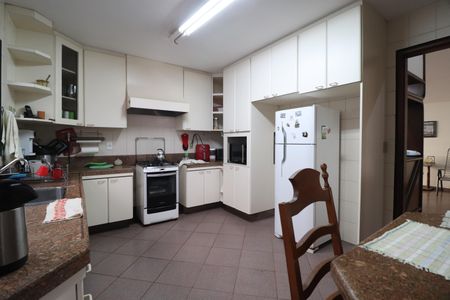 Casa para alugar com 115m², 4 quartos e 2 vagasCozinha