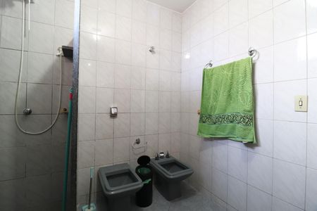 Casa para alugar com 115m², 4 quartos e 2 vagasBanheiro Social
