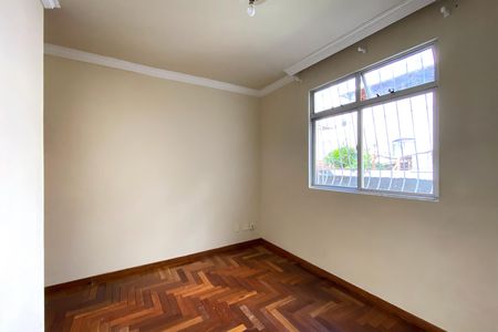 Quarto 1 de apartamento à venda com 2 quartos, 50m² em Ana Lúcia, Belo Horizonte