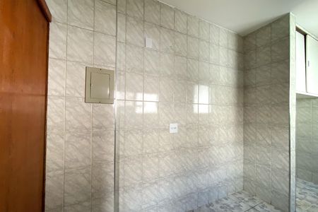 Cozinha de apartamento à venda com 2 quartos, 50m² em Ana Lúcia, Belo Horizonte